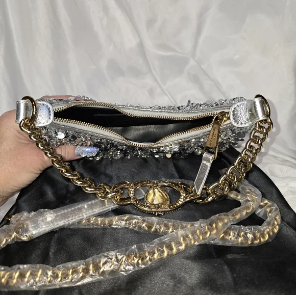 ❌sold Do Not Buy❌Kurt Geiger Small Chelsea Chain Hobo Bag New Sold Out - Picture 8 of 13